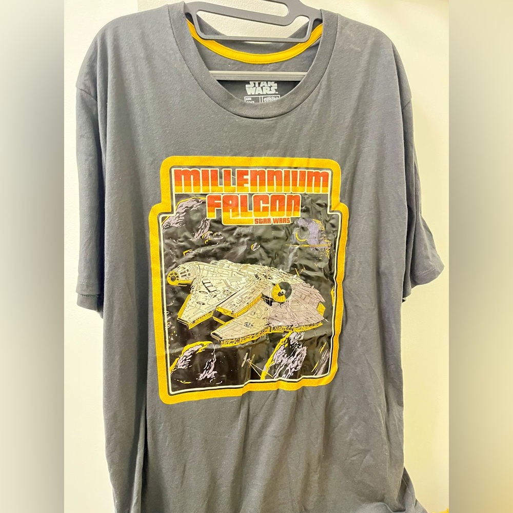 NWT- Star Wars Millennium Falcon Long Sleeve Tee - Gray